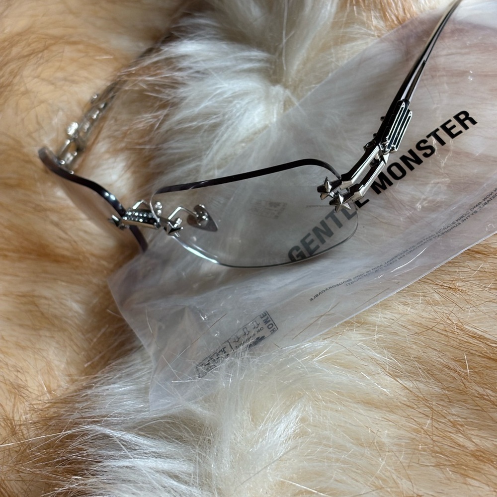 gentle monster jennie glitter 02 sunglasses - Picture 9 of 16